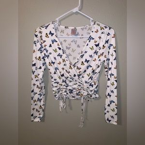 No Boundaries Butterfly Shirt, White, Size Small(3-5), 100% Polyester, V Neck